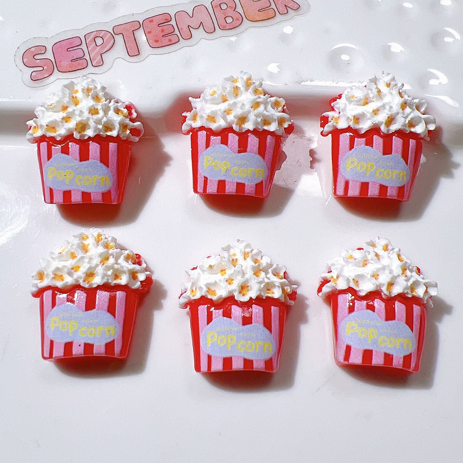 Wholesale 20pcs/pack resin accessories diy handmade material shoe flower cream glue